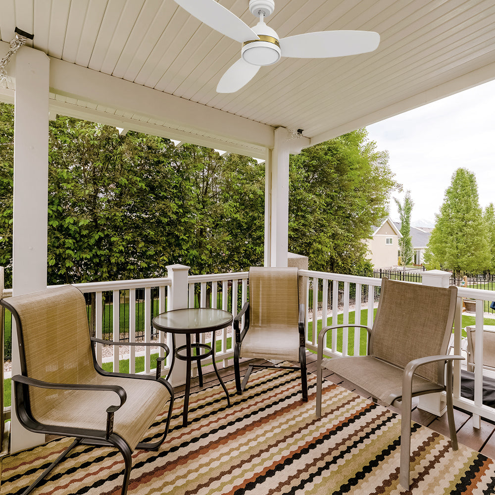 This versatile and damp-rated outdoor ceiling fan with dimmable light is perfect for a wide range of outdoor areas, from patios to porches.
