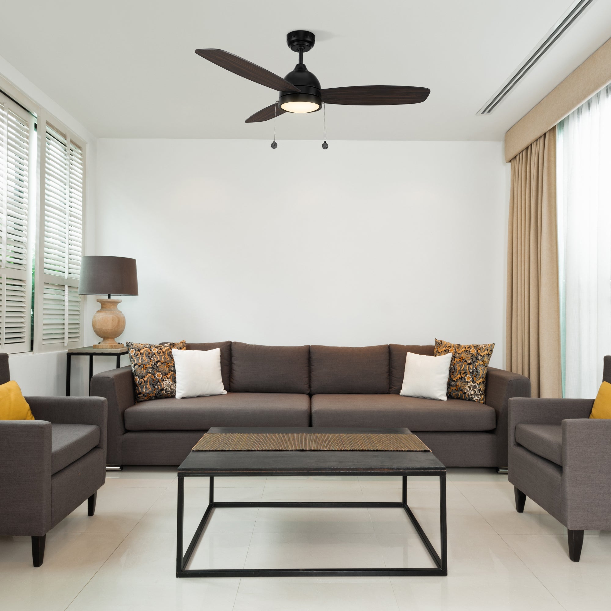Convenient pull-chain operation for easy fan speed adjustment. Carro Tesoro 52 inch pull chain ceiling fan adds a touch of elegance and optimal air circulation to the living room.