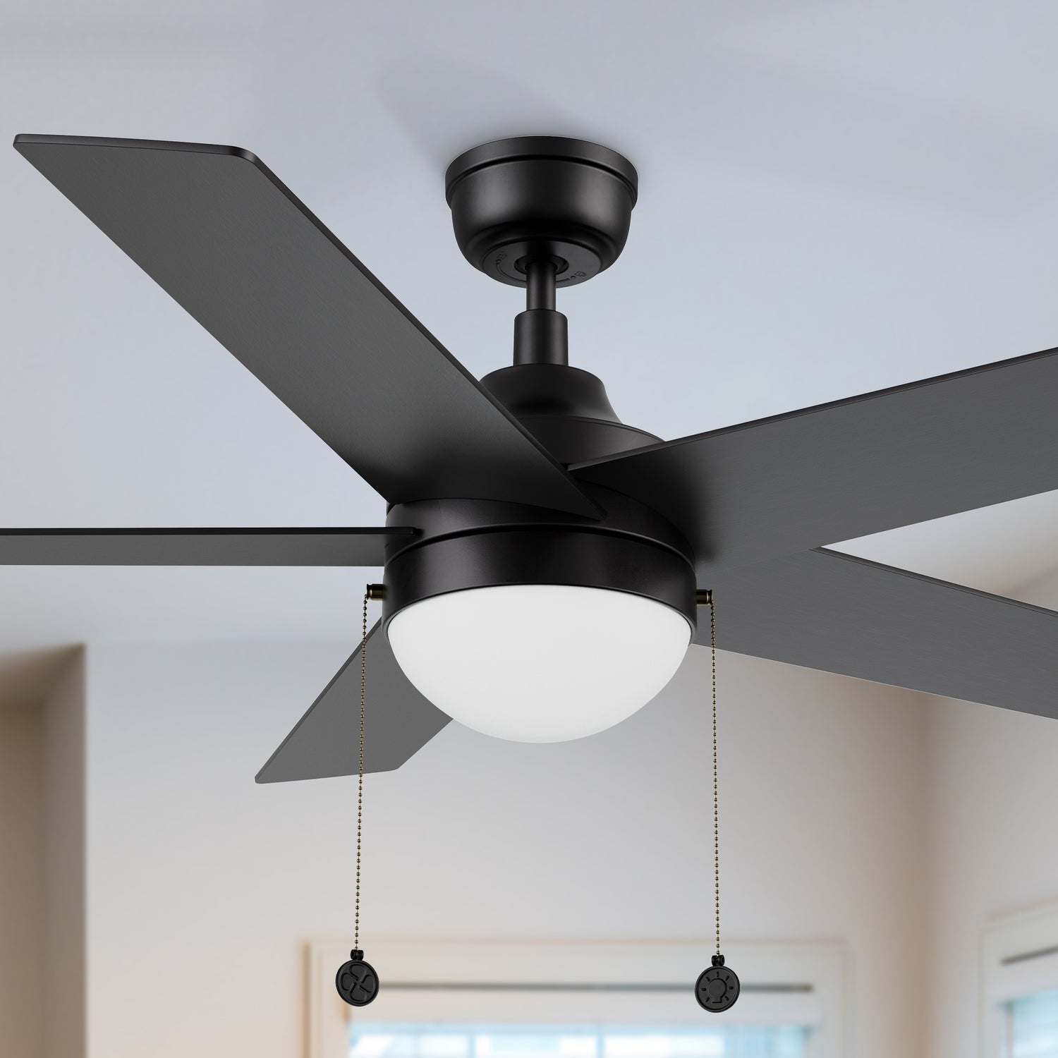 52 inch modern ceiling fan in black with LED light and pull chain, featuring with 5-speed dc quiet motor and an integrated 4000K LED cool light.