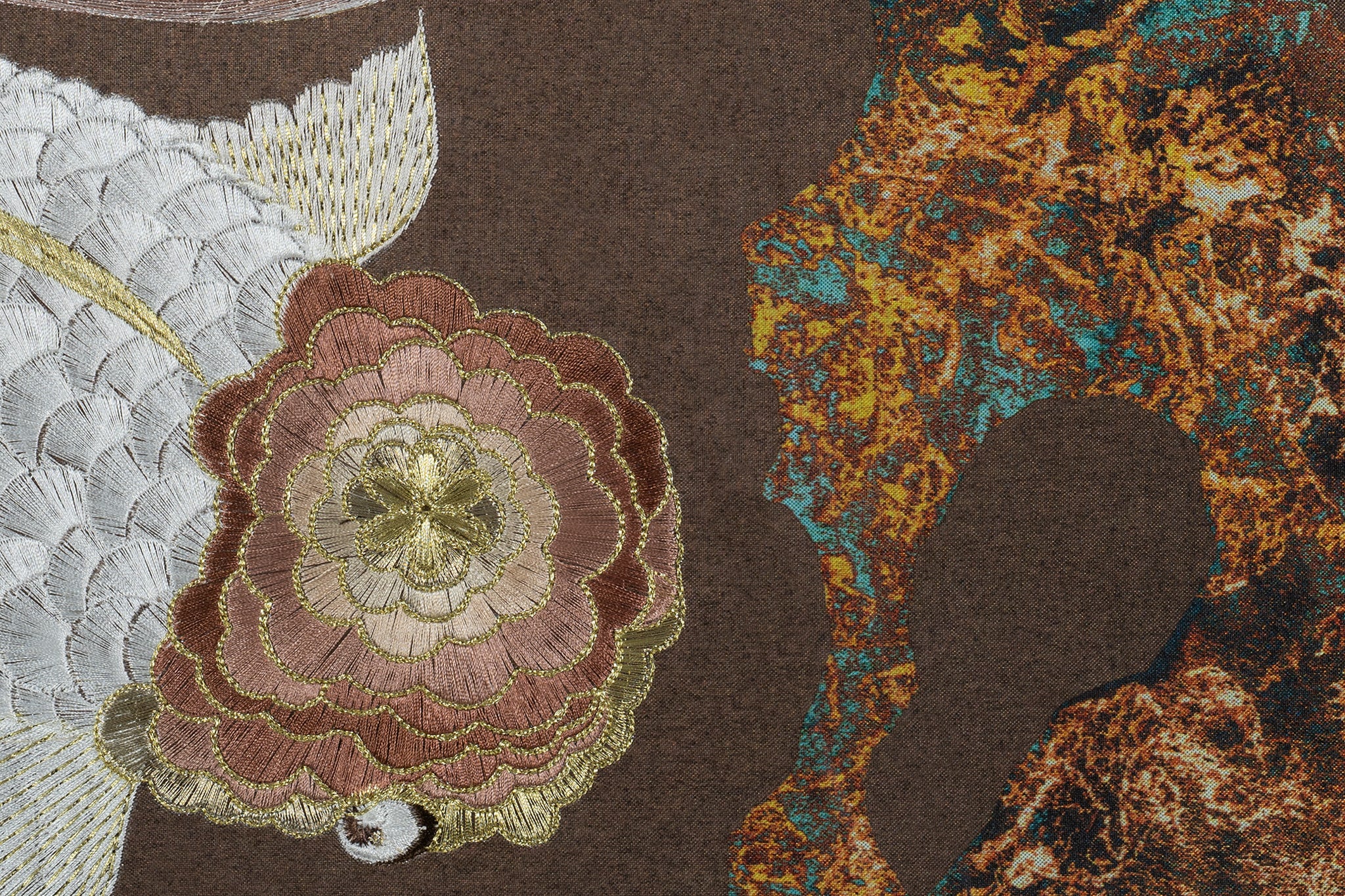 An artwork embroidered with koi fish is printed with coral stone patterns.