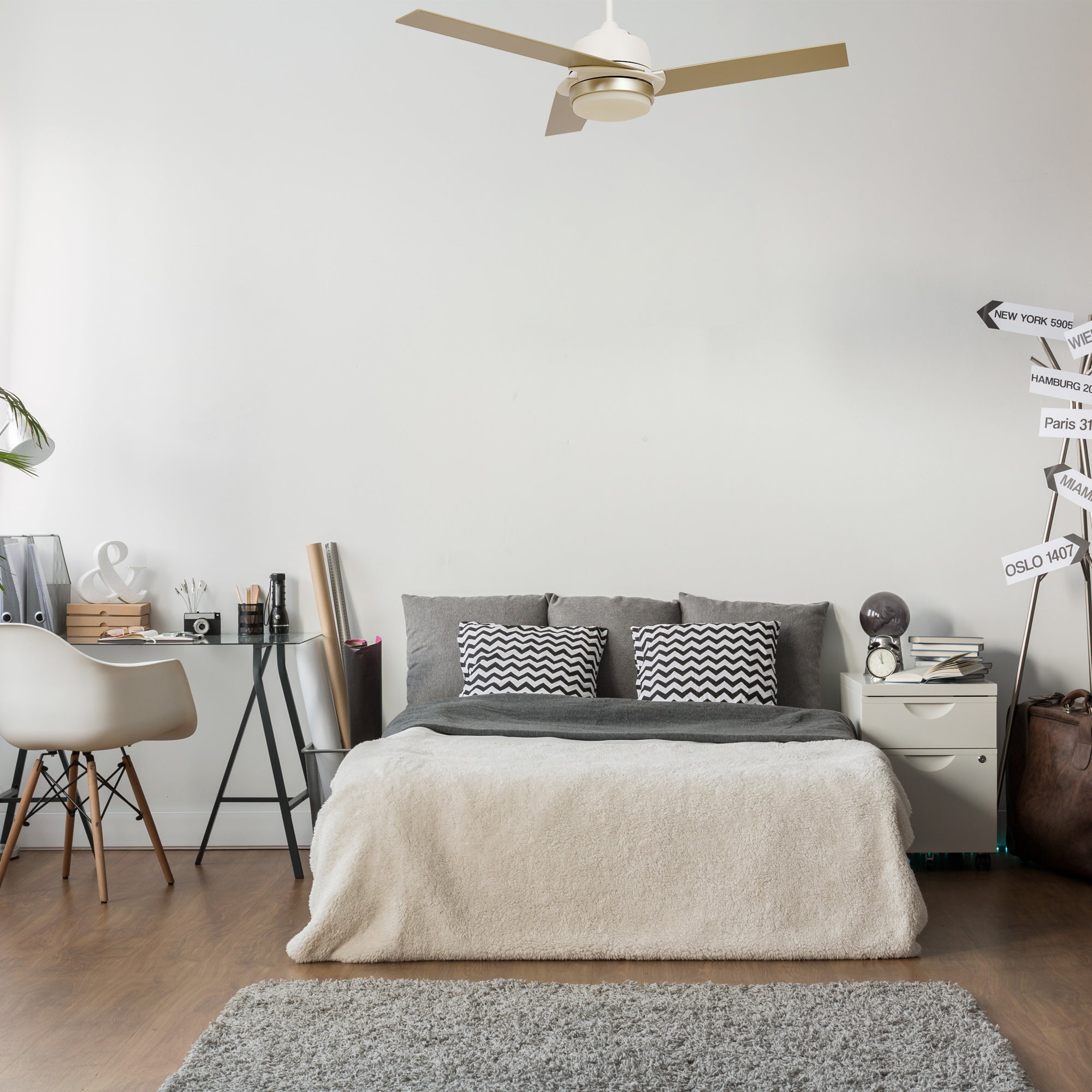This Smafan Addison 52&