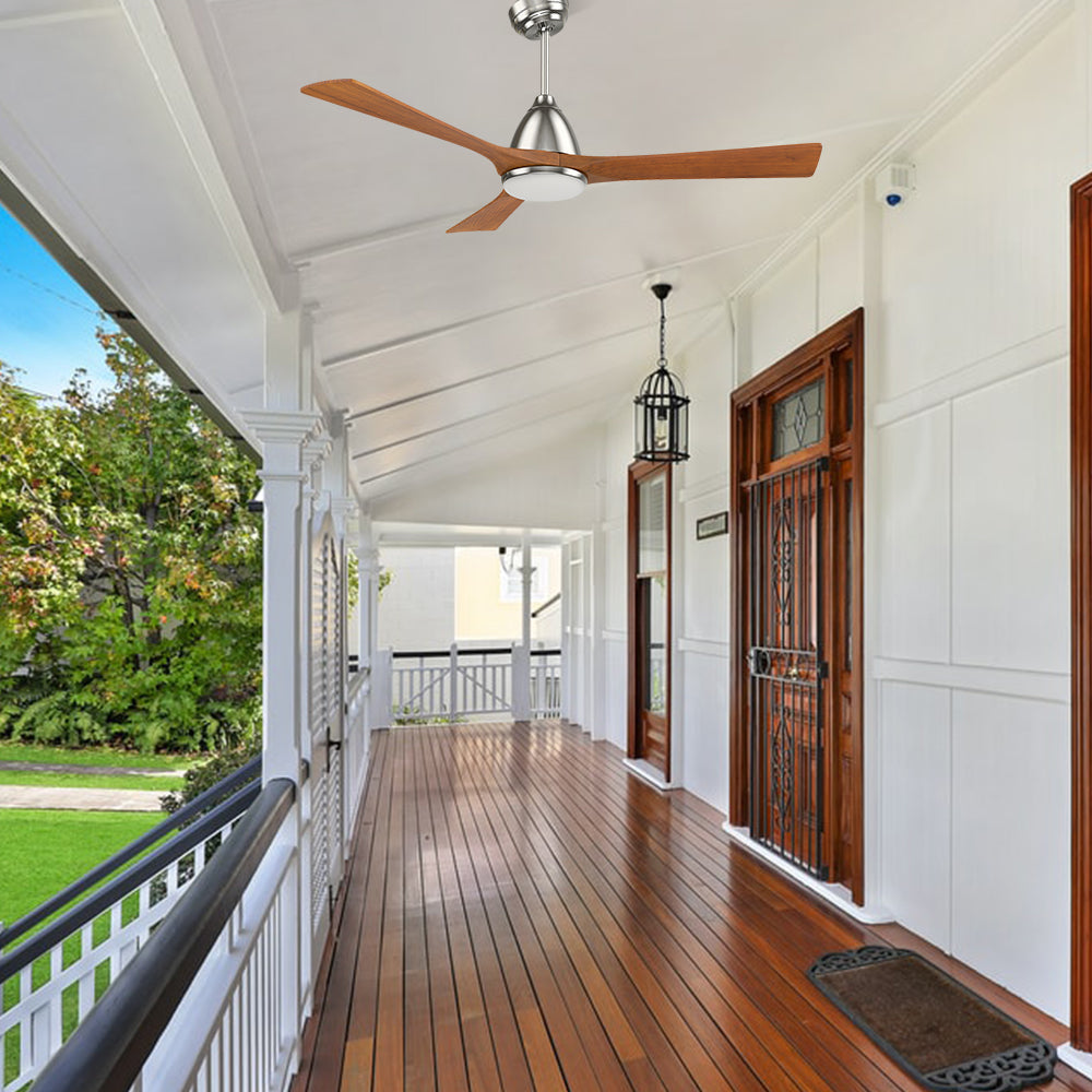 This smafan wet-rated outdoor ceiling fan features a dimmable light kit and a remote control for convenient operation in any outdoor space.