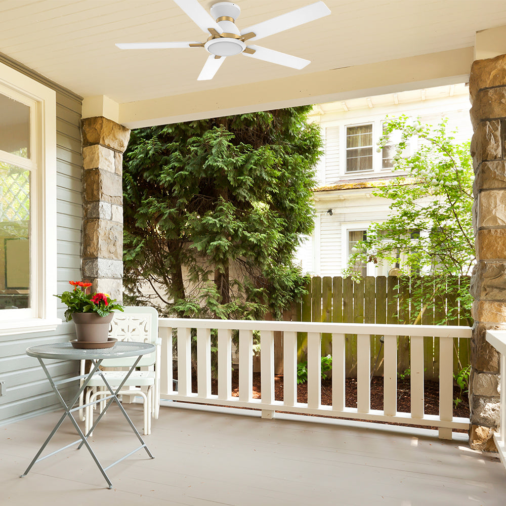This smafan Essex outdoor ceiling fan in white with smart and 10-speed control is the perfect solution for any outdoor living space.