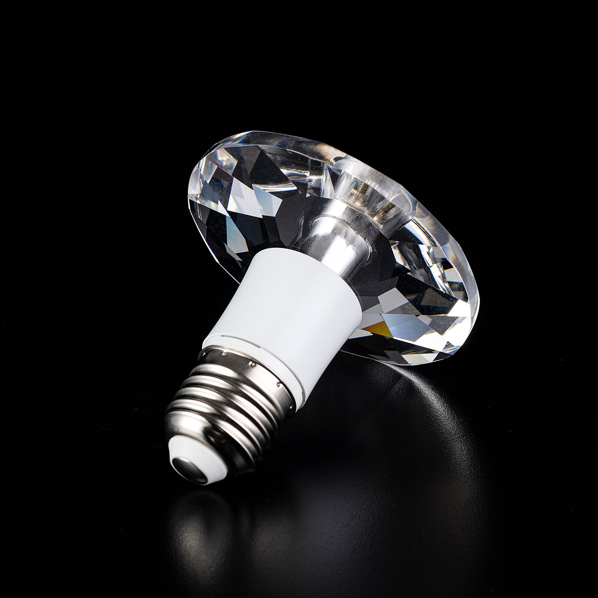 SAUCER DIAMOND Crystal LED Light Bulb (Large)