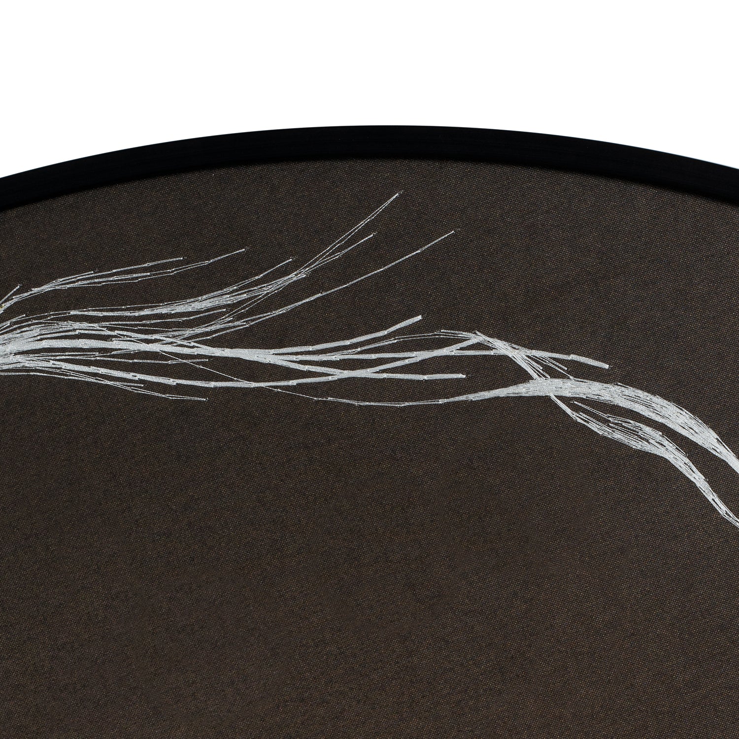 Through the process of embroidery, the entire artwork with metal frame displays the fish tail in the way of meticulous brushwork art.