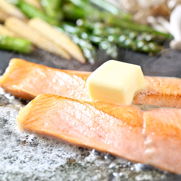 Melting the frozen salmon and butter by 30inch induction cooktop