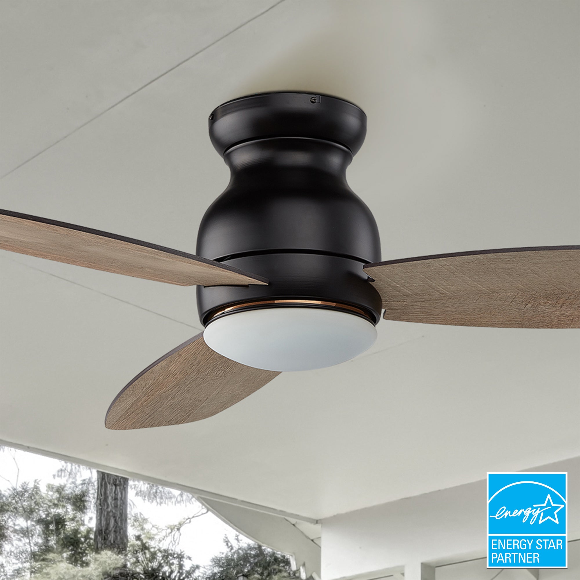 Smafan 48 inch Trendsetter smart ceiling fan designed with wood finish, elegant Plywood blades and integrated 4000K LED daylight.#color_black