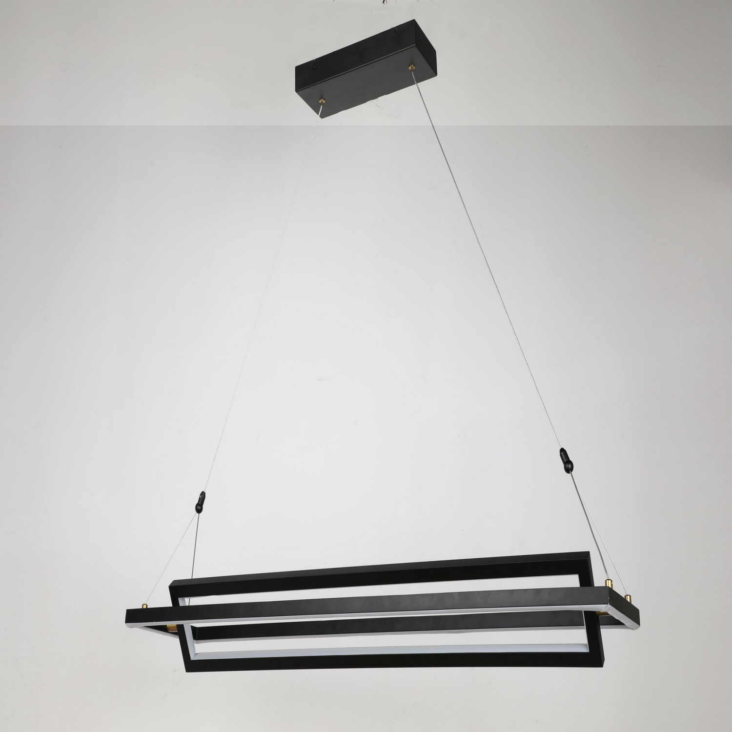 Smafan Bristol Contemporary America Modern/Industrial/Vintage LED Rectangle Pendant Light,this black light LED hanginig light with geometric integrated into the design,using two simple rectangles to outline the spiritual space,everywhere has a simple and extraordinary fashion sense.It is a good decor to your house by this rectangle pendant light fixture.It is specially designed to have a universal head,the frame can be folded and can be rotated 360°.